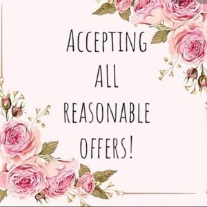 🤑 Accepting All Reasonable Offers 😉!! Happy Poshing 🛍️!!